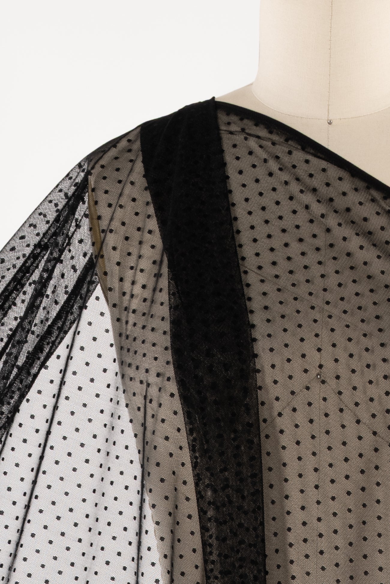 Black Point Mesh Knit