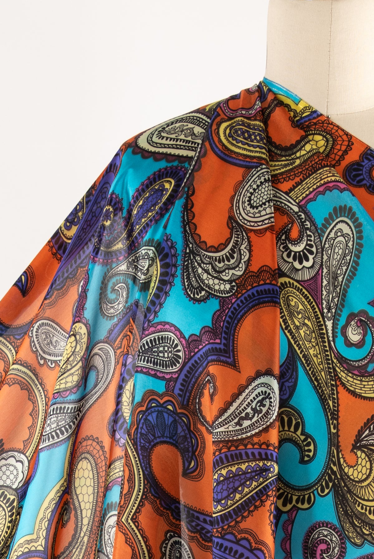 Brynn Paisley China Silk Woven
