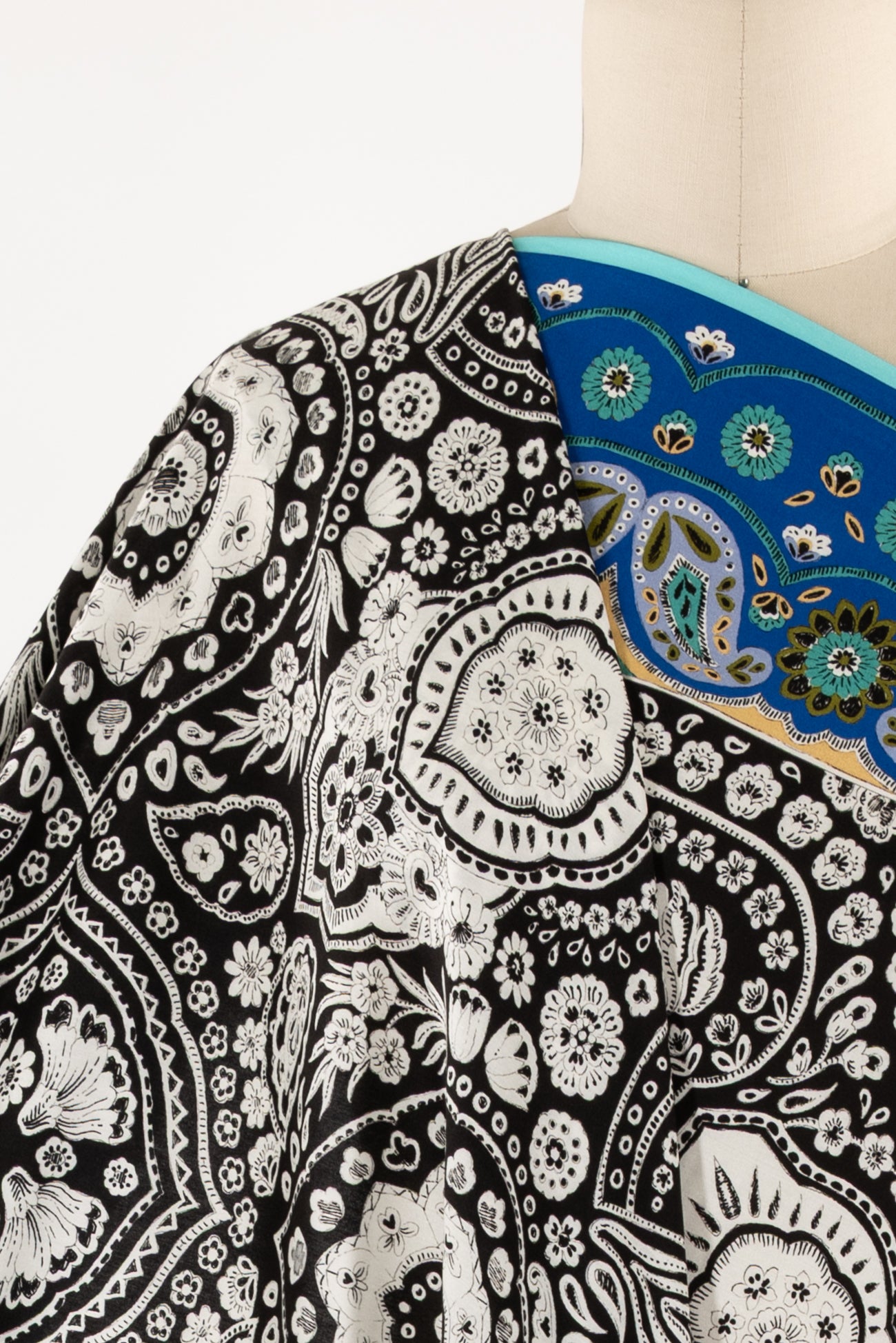 Filigree Border Paisley Italian Viscose Woven