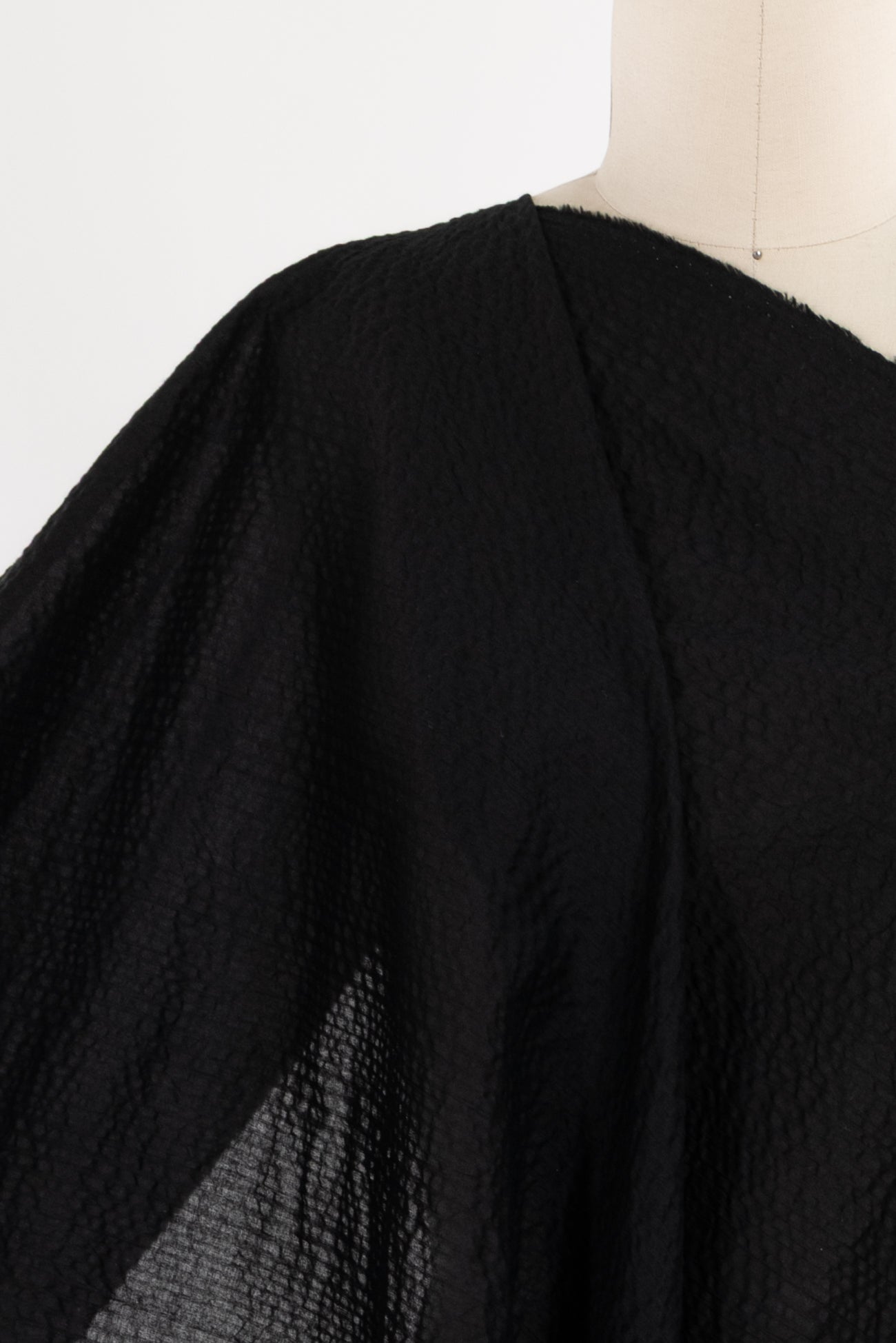 Kuro Black Japanese Cotton Seersucker Woven