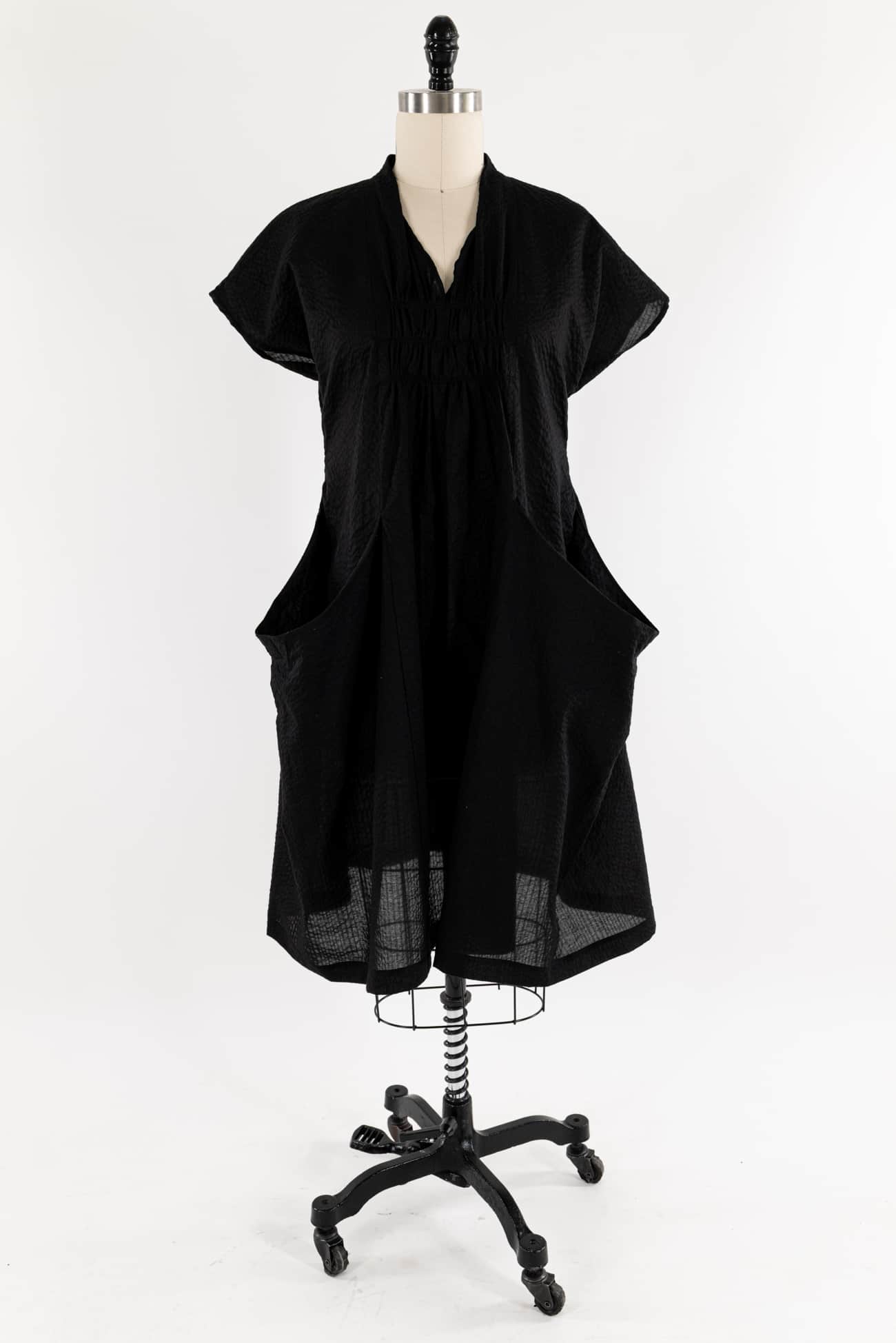 Kuro Black Japanese Cotton Seersucker Woven