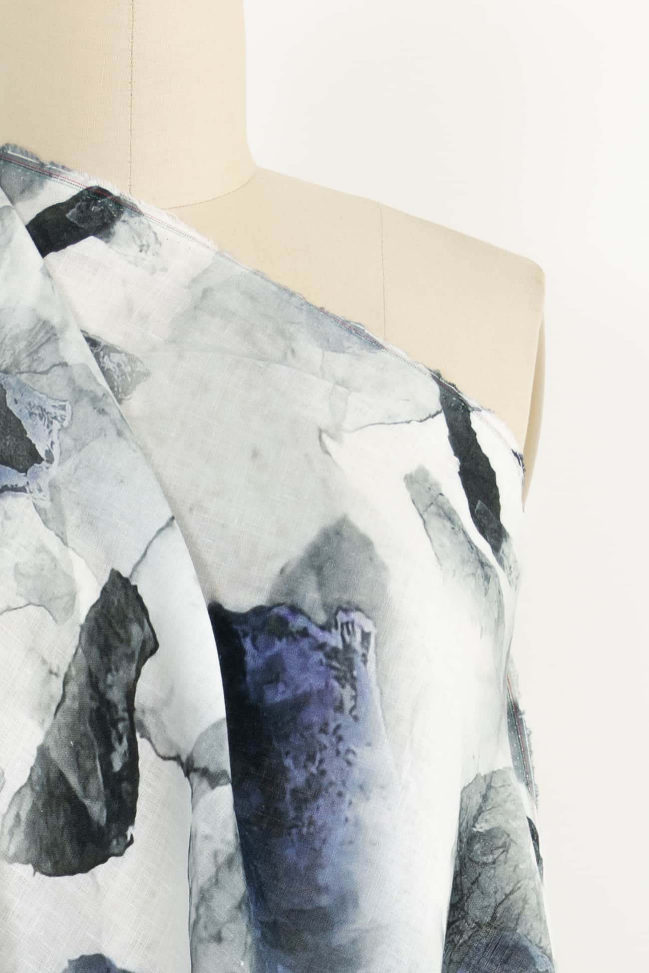 Etched Leaves Linen Woven - Marcy Tilton Fabrics