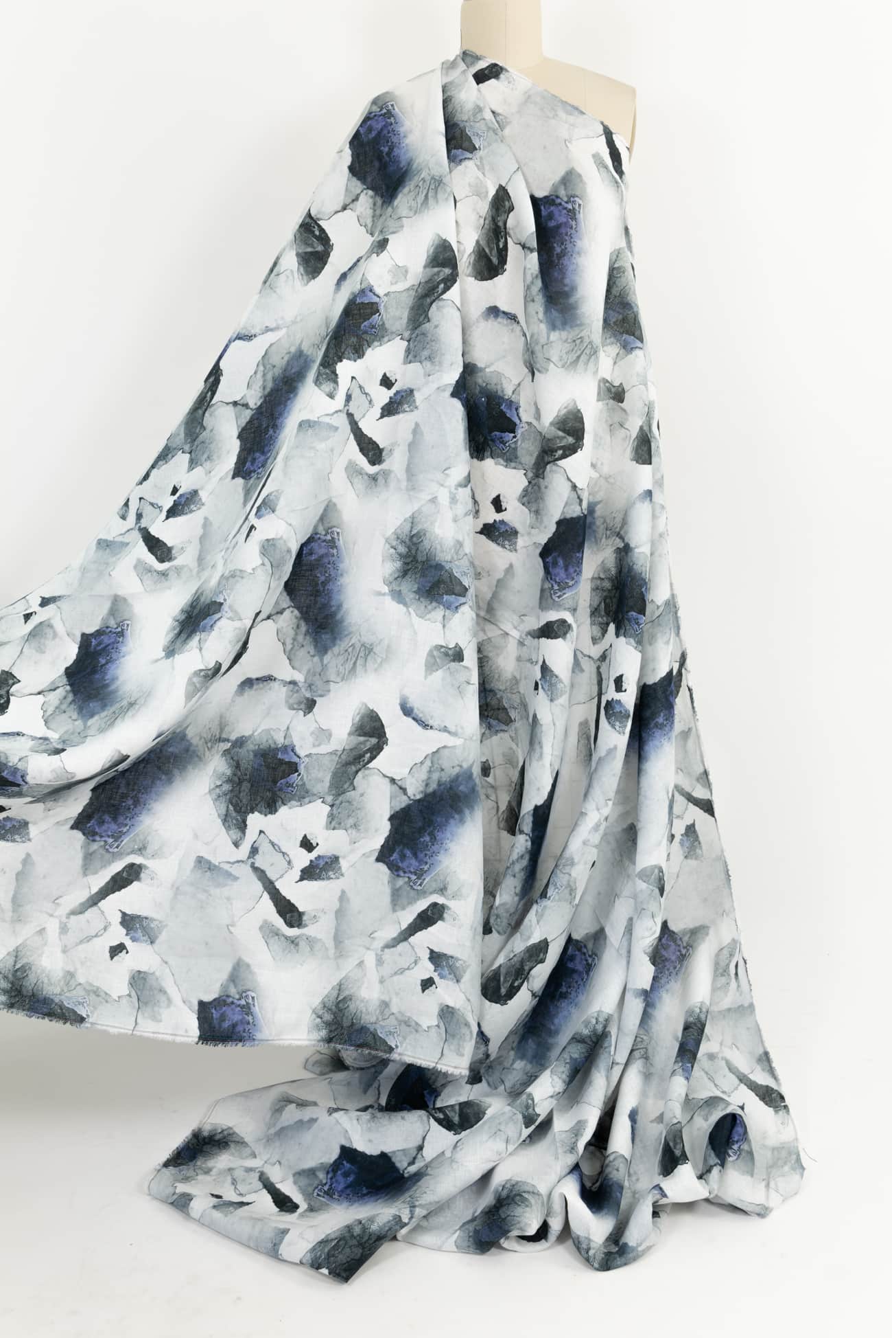 Etched Leaves Linen Woven - Marcy Tilton Fabrics